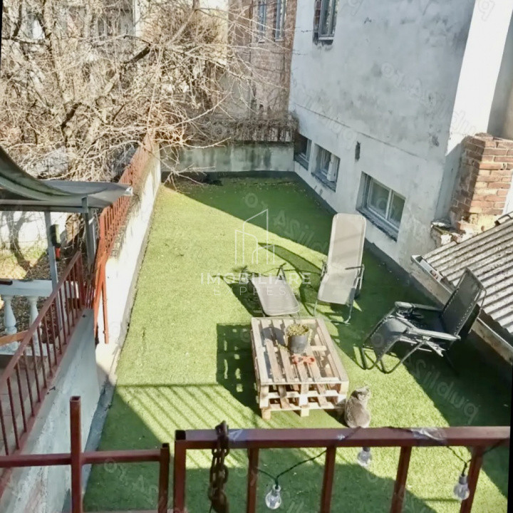 Spațiu Birou zona Urania 110mp cu Terasa