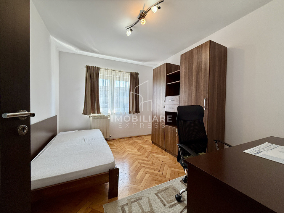 Oportunitate!!! Apartament 3  decomandate Piața Cipariu