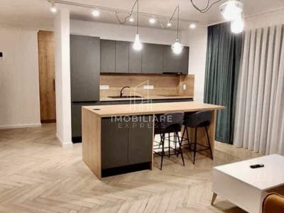 Apartament Central Bloc Nou Parcare
