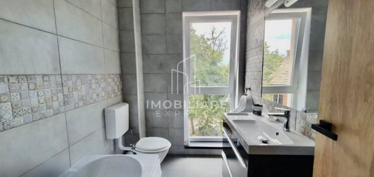 Apartament modern Semicentral cu Parcare