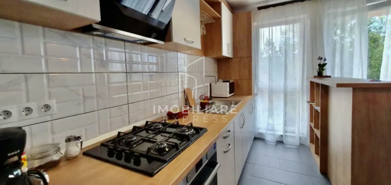 Apartament modern Semicentral cu Parcare