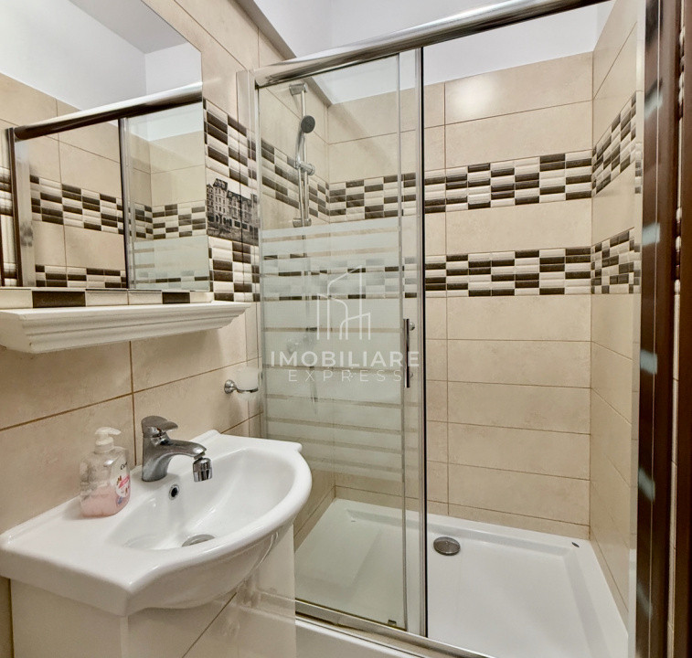 Apartament  2 camere si 2 bai , Centru - Piata Mihai Viteazul