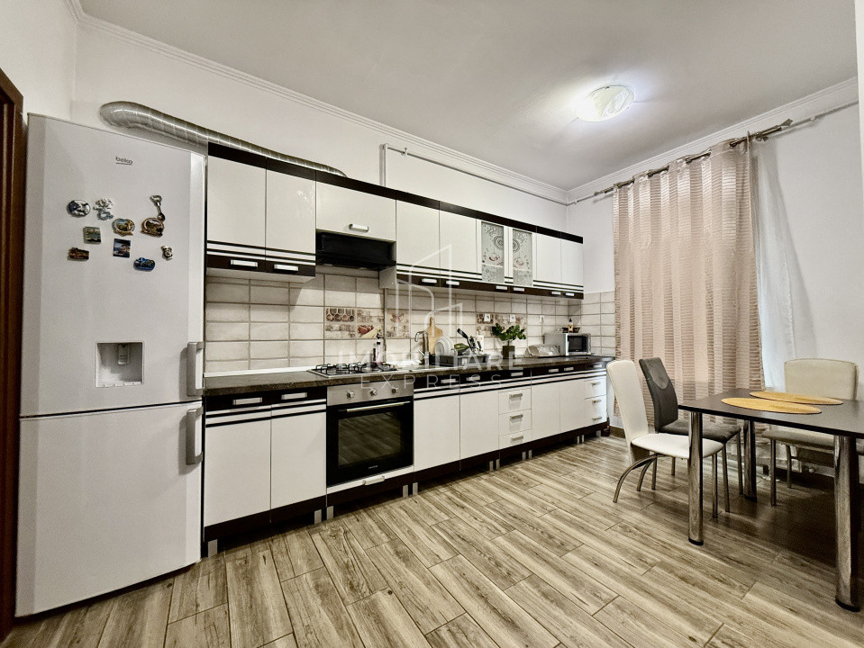 Apartament Spațios Recent Renovat Zona Centrala