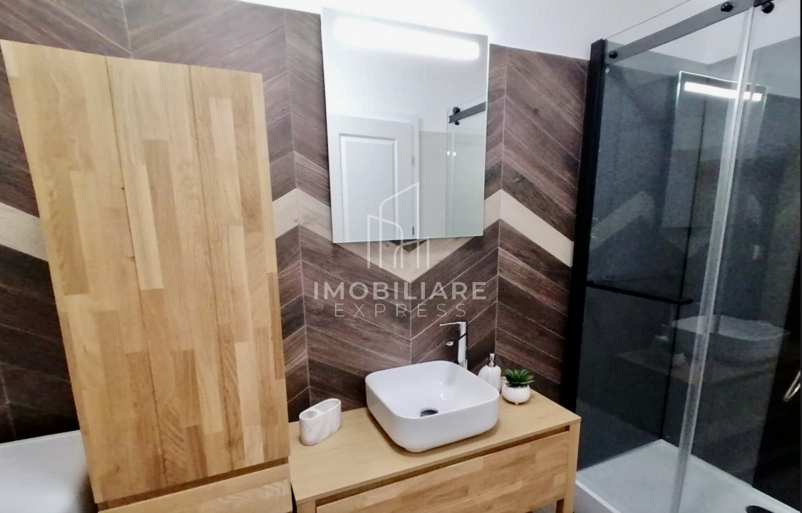 Apartament 3 camere cu parcare – Semicentral, Str. Anton Pann nr. 12, Cluj-Napoc