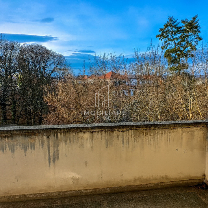 Apartament 4 camere de vânzare | Garaj + Curte | Zona Hașdeu