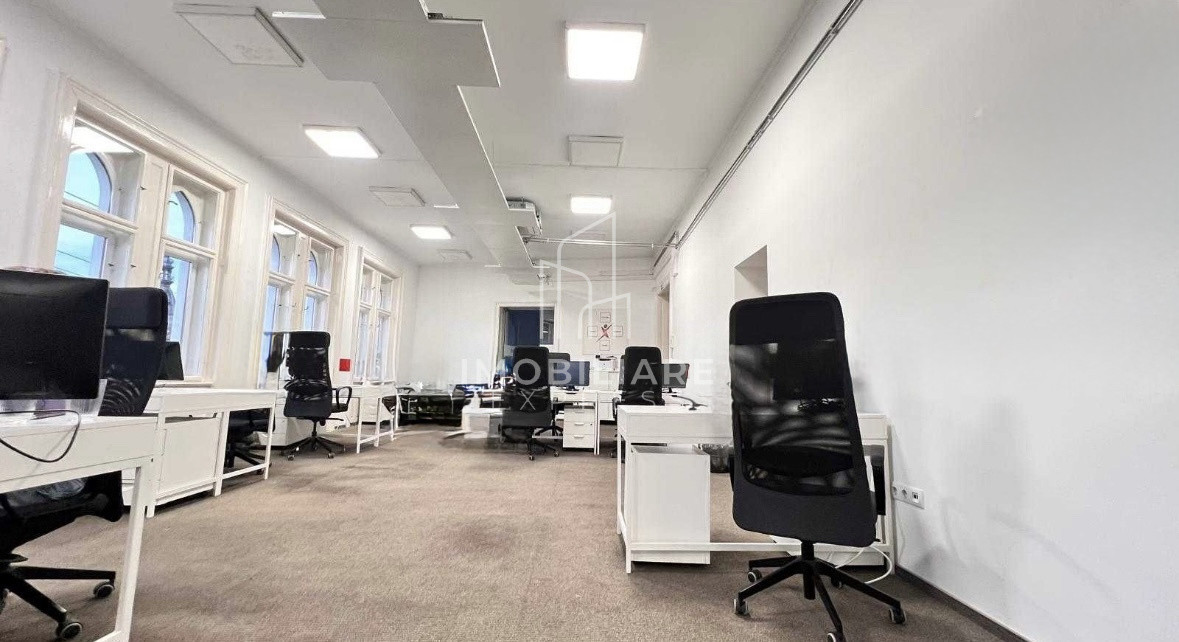 De inchiriat birou de 230 mp in centrul orasului