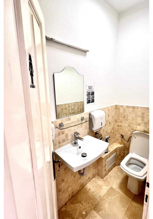 De inchiriat birou de 230 mp in centrul orasului