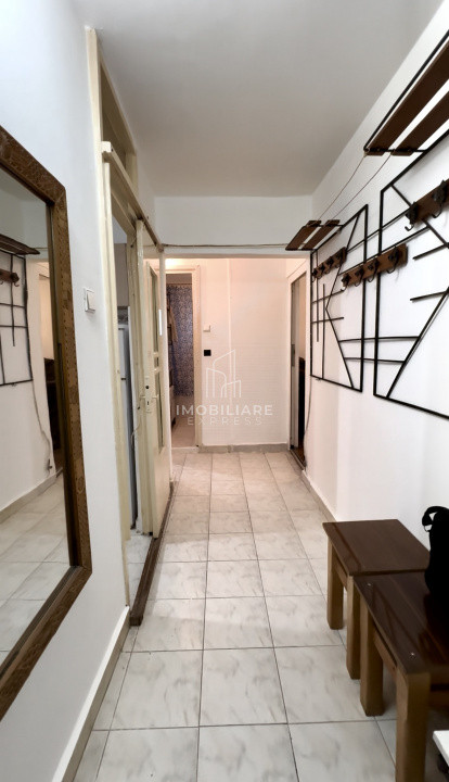 Apartament 2 camere decomandate . etaj 2/4 ,  Titulescu Interservisan   