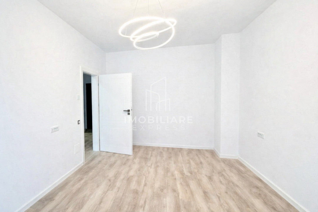 Apartament Bloc Nou, Etajul 1, Bucătărie separată, Parcare