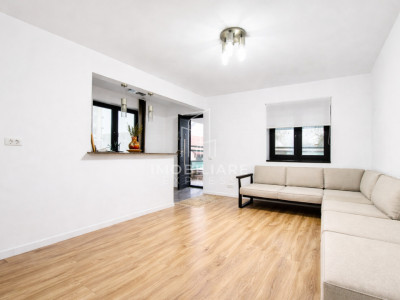 Casă Calea Turzii, la strada, Parcare generoasă  