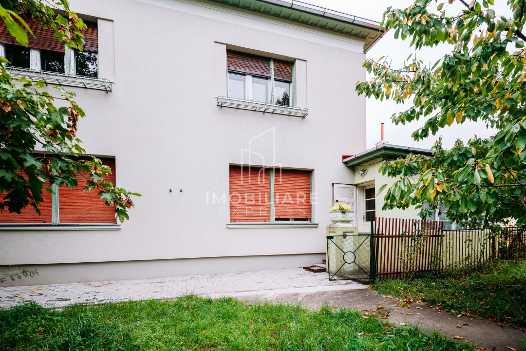 Apartament deosebit în vilă interbelică – Strada Emil Racoviță