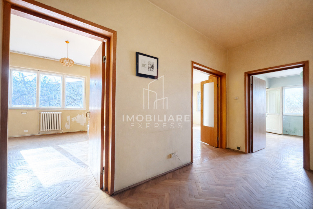 Apartament foarte spațios  | Garaj in clădire | Curte