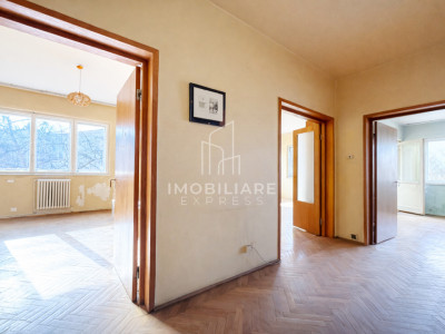 Apartament foarte spațios  | Garaj in clădire | Curte