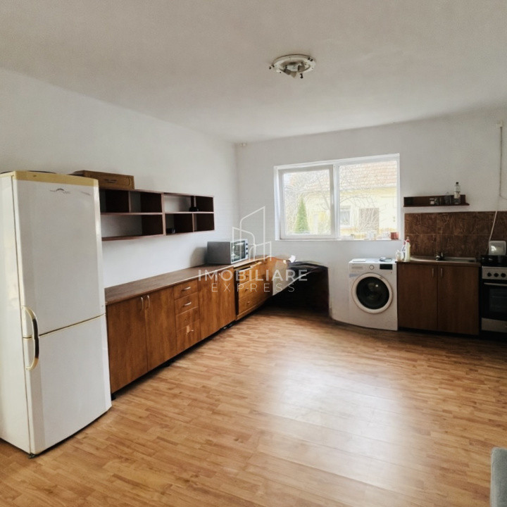 Apartament în vilă  | Garaj, pivniță și curte proprie | Andrei Mureșanu 