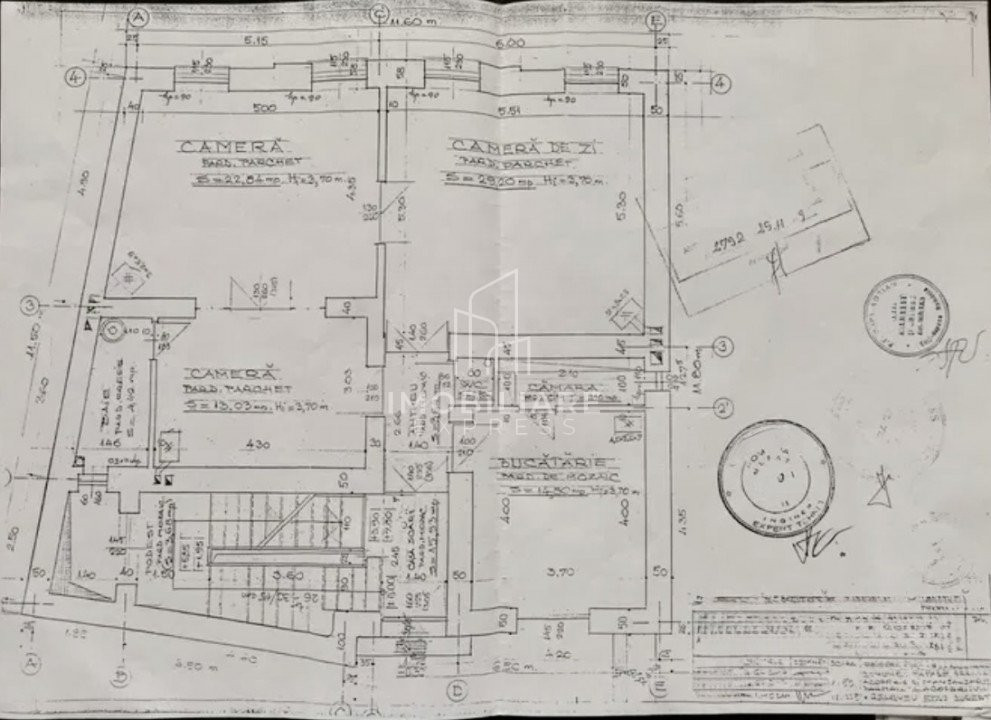 Apartament interbelic | 131 mp construiți | Poziție centrală