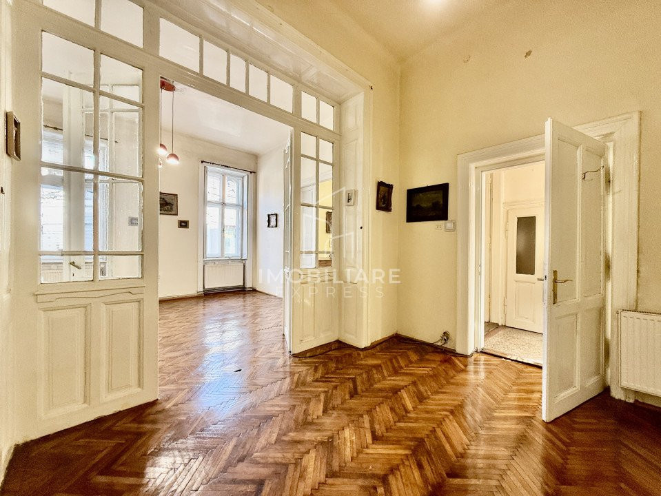 Apartament interbelic | 131 mp construiți | Poziție centrală