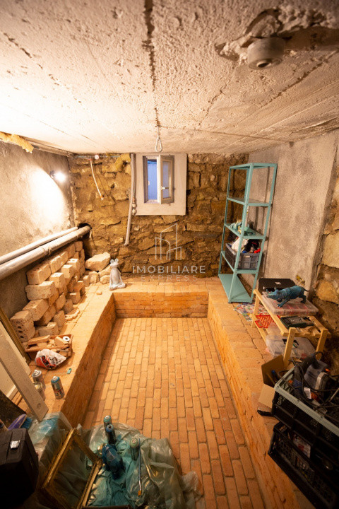 Apartament/casă cu terasă proprie - Semicentral - Scala Center