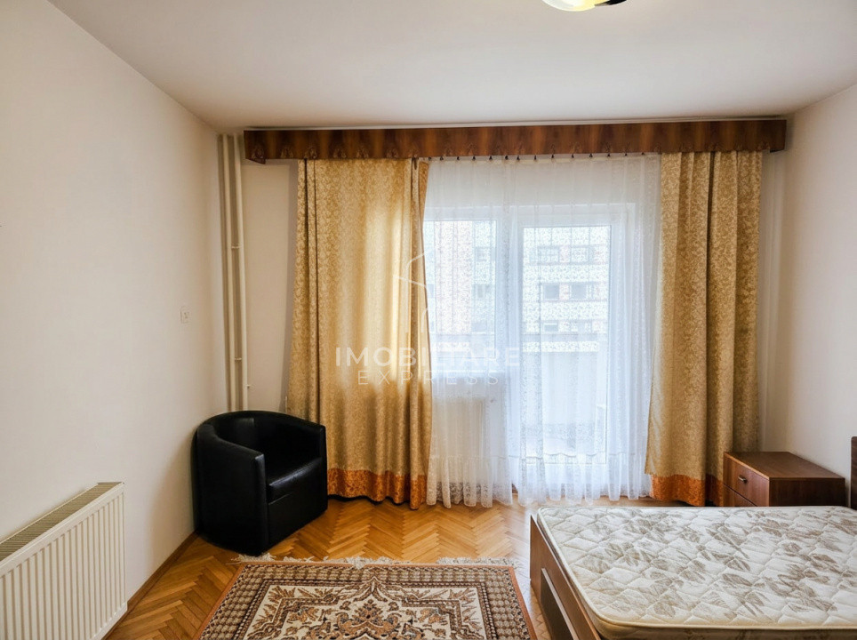 Garsonieră decomandată, libera, 40 mp, Dorobanților.