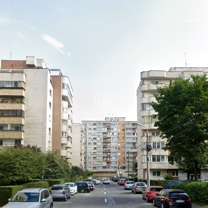 Garsonieră decomandată, libera, 40 mp, Dorobanților.