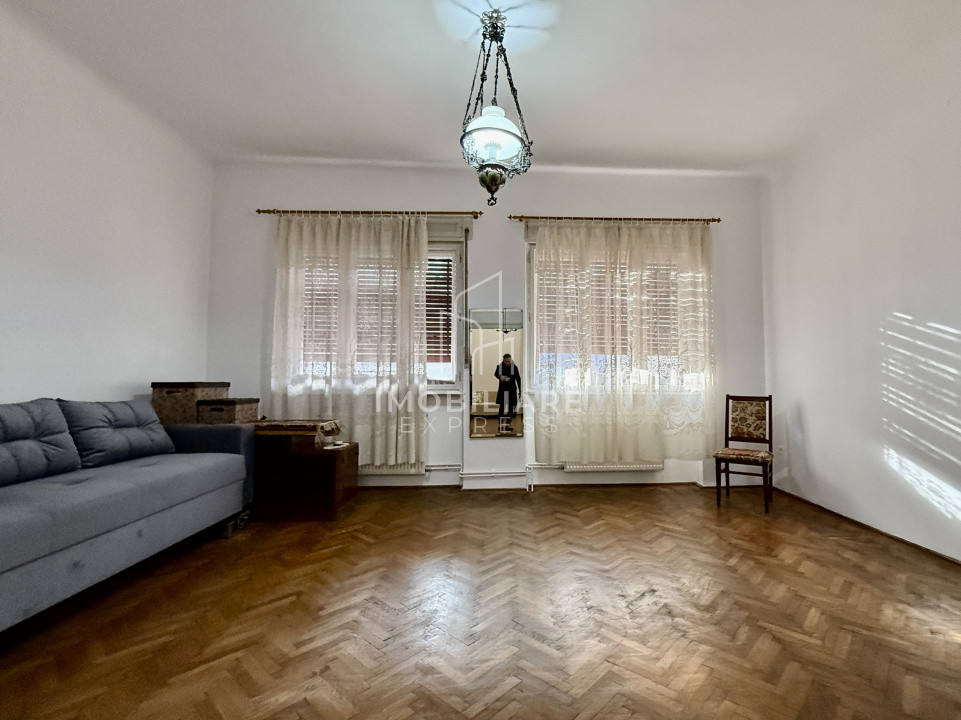 Parter în vilă interbelică | Lângă Parcul Central