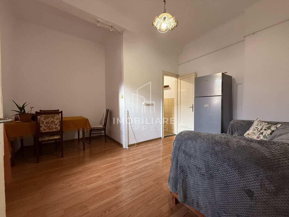 Parter în vilă interbelică | Lângă Parcul Central