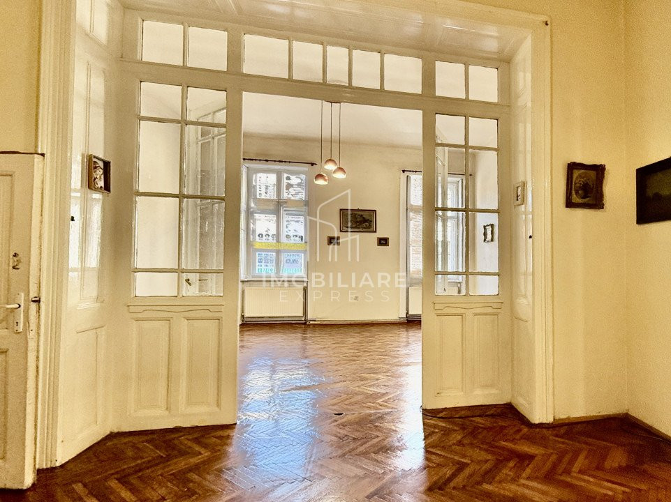 Apartament interbelic | Poziție centrală
