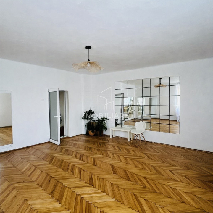 Apartament 180 mp Garaj și curte proprie | Andrei Mureșanu 