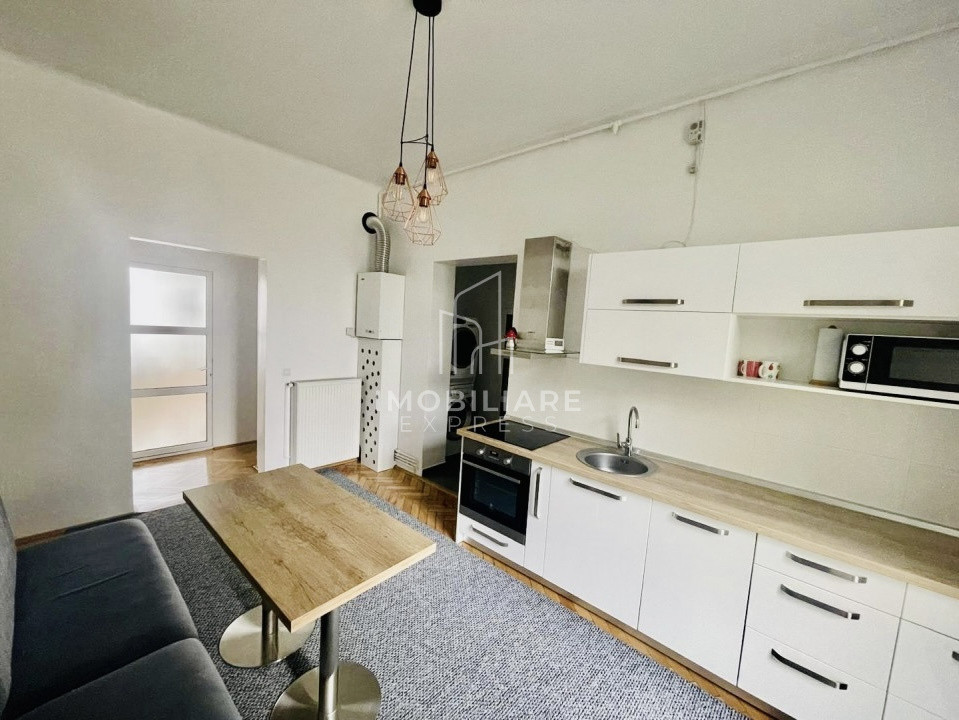 Apartament decomandat, 64 mp, 2 bai,  Centru - bld.21 Decembrie 1989