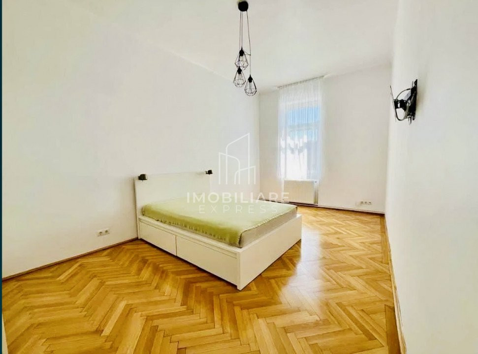 2 Decomandate plus Living, 64 mp, 2 bai, Etajul 2, Piața Avram Iancu.