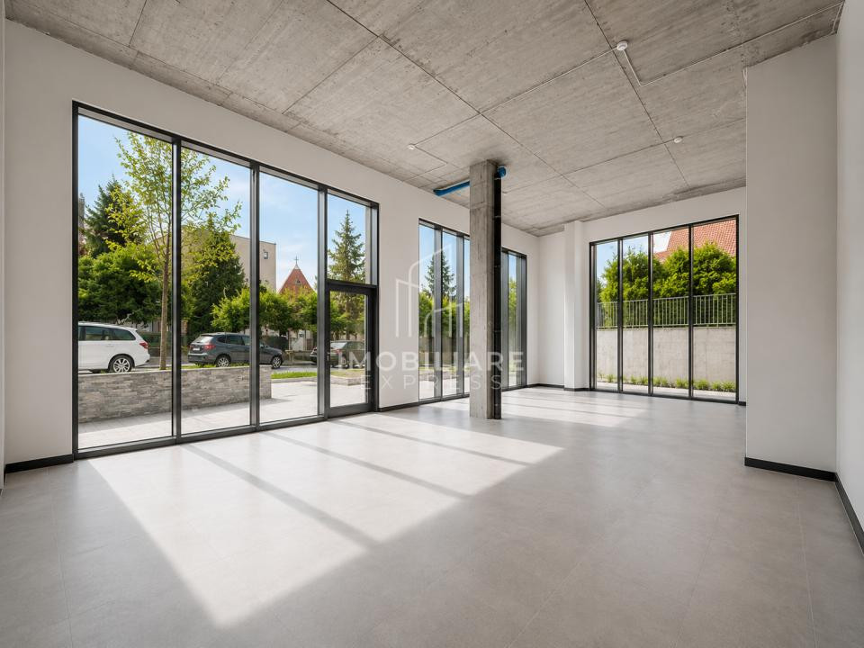 Spațiu comercial, 92 mp, Chiriaș activ, Poziție Centrala