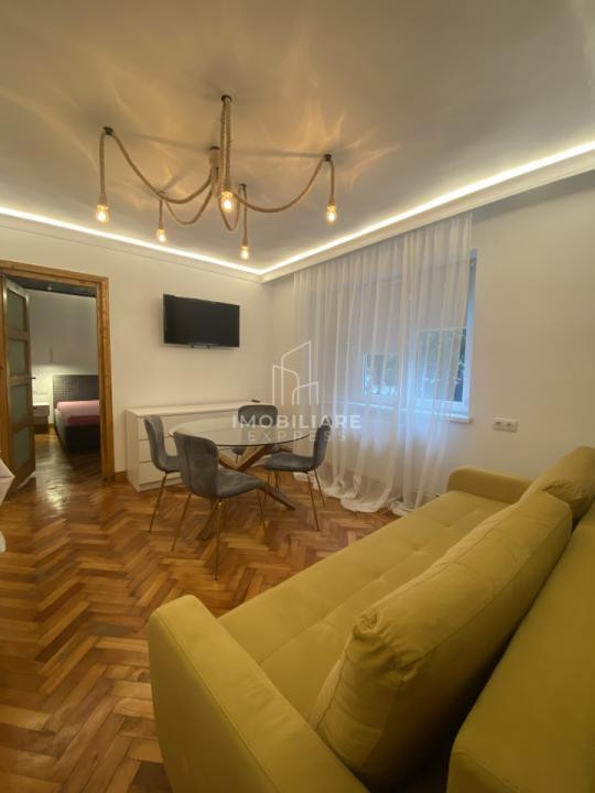Apartament 2 camere zona centrală 