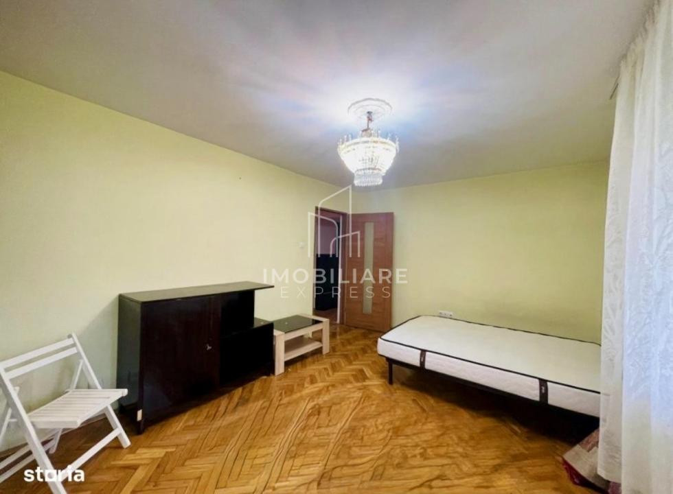 Apartament 3 decomandate , piața Zorilor 