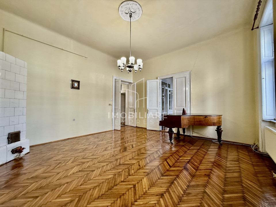 Apartament interbelic | Poziție centrală