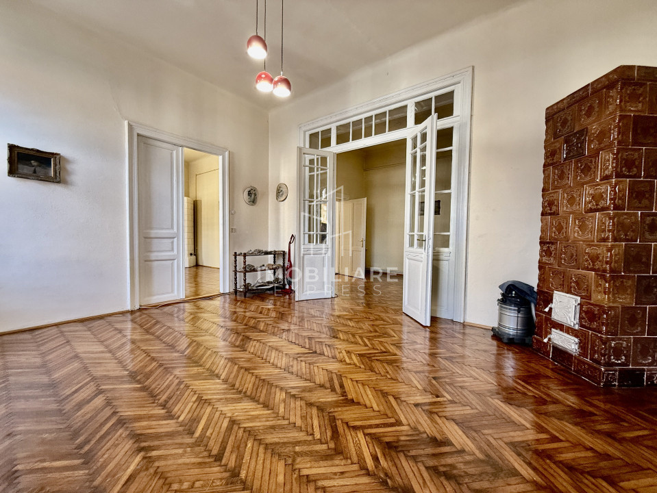 Apartament interbelic | Poziție centrală