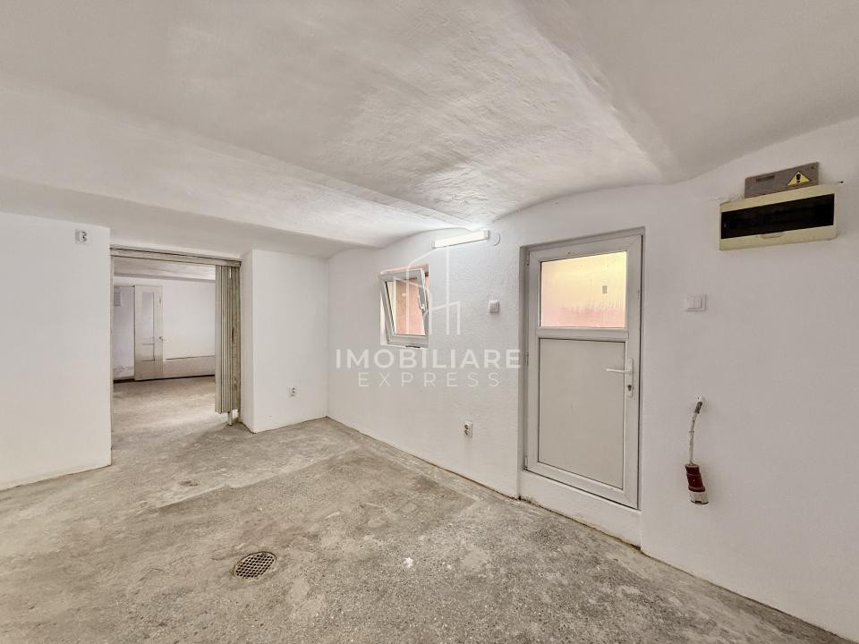 Spatiu ideal pentru atelier | Curent trifazic | Gruia 