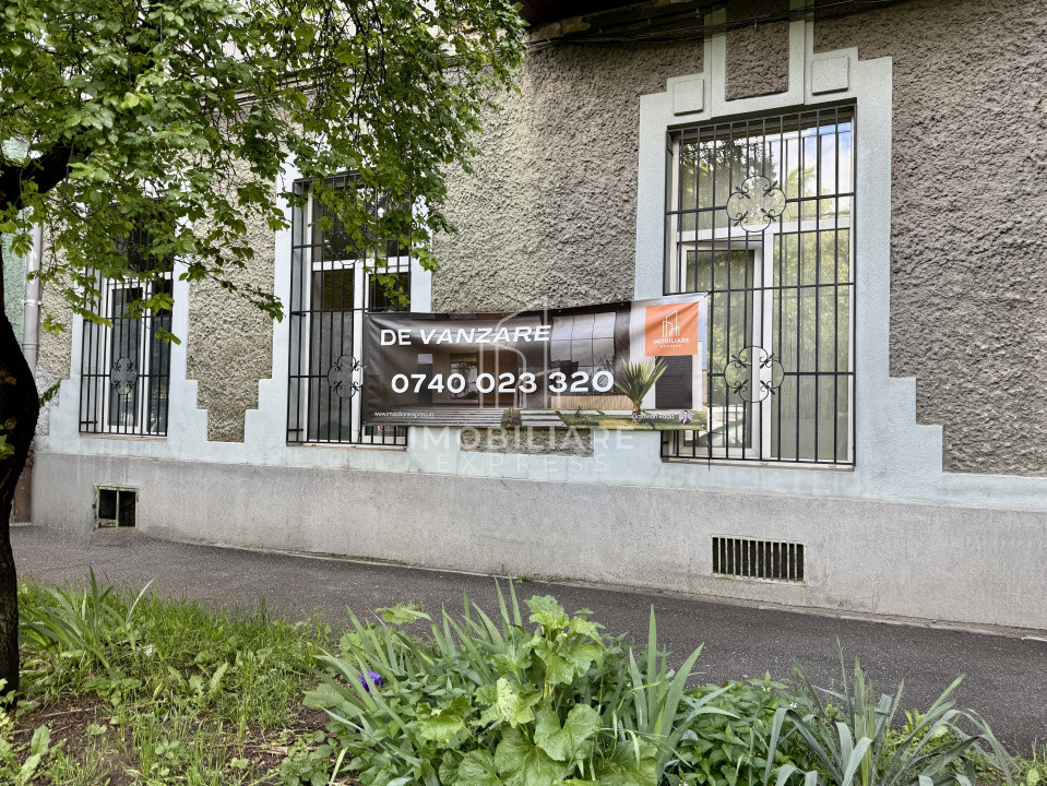 Apartament 112 mp cu 4 camere Central-Pregatit Renovare