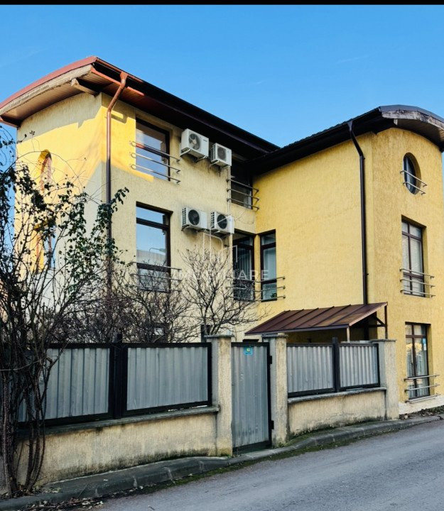 Imobil de închiriat pentru firme , 280 mp , zona centrala