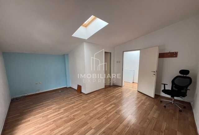 Imobil de închiriat pentru firme , 280 mp , zona centrala