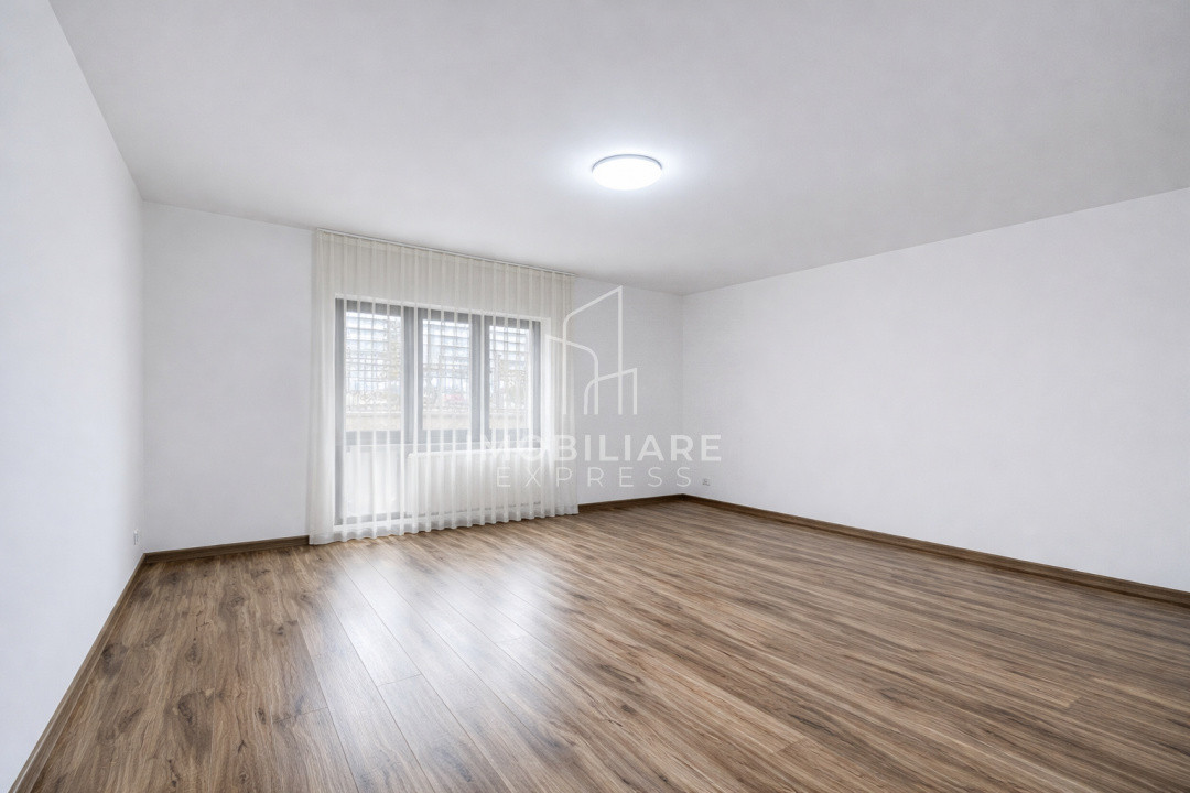 Casă renovata, Parcare generoasă  