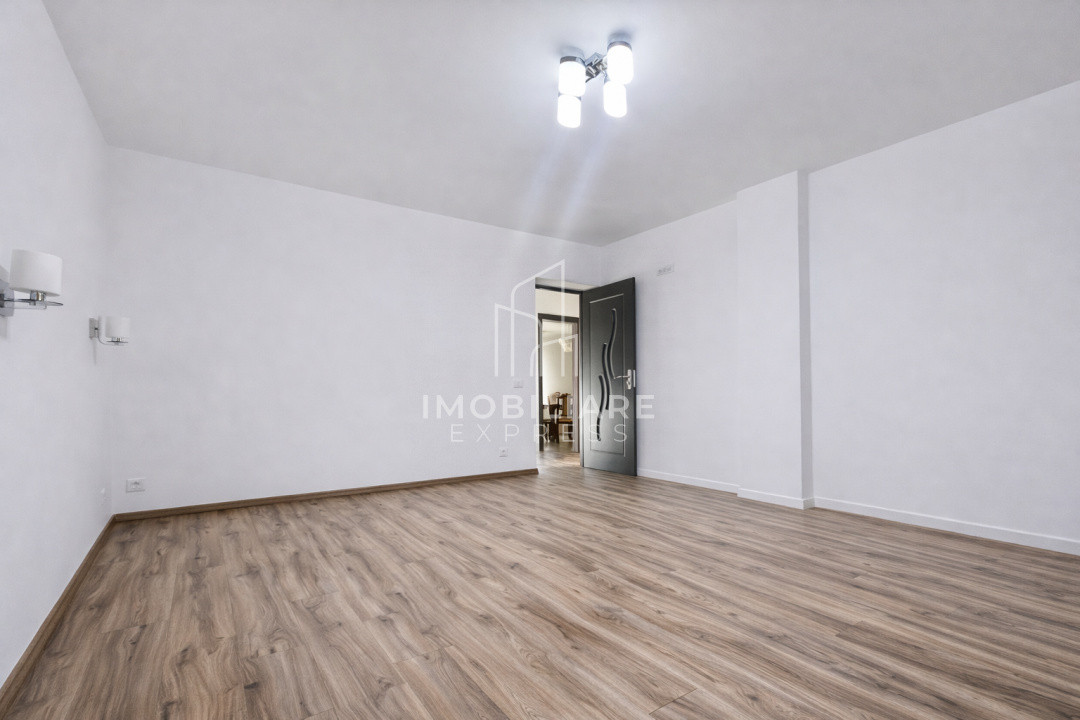 Casă renovata, Parcare generoasă  