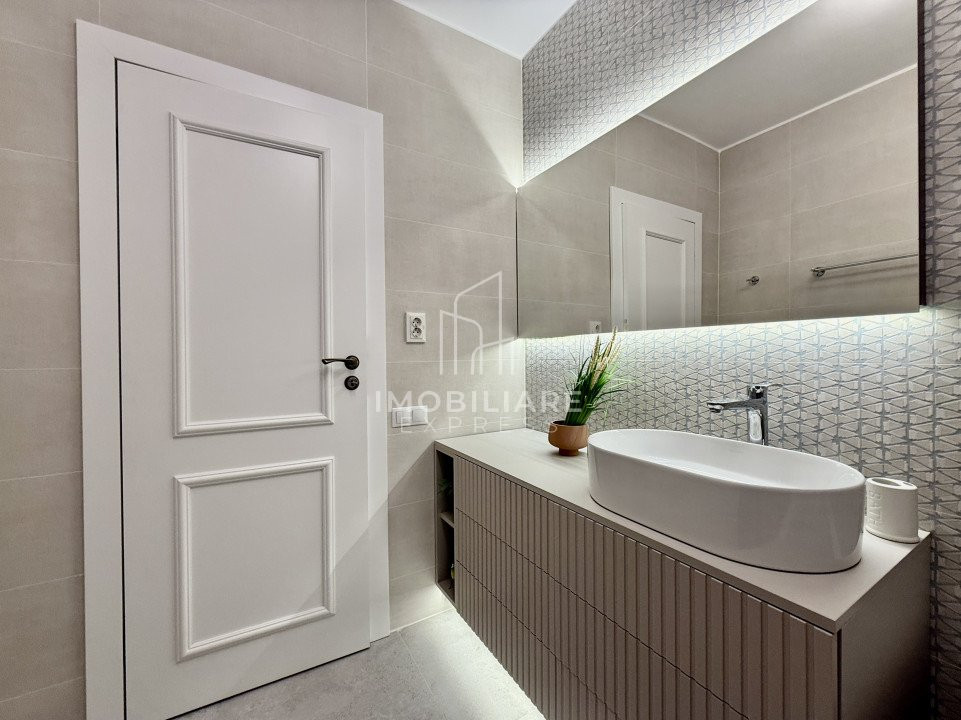 Apartament impecabil 2 camere - Bloc nou , parcare