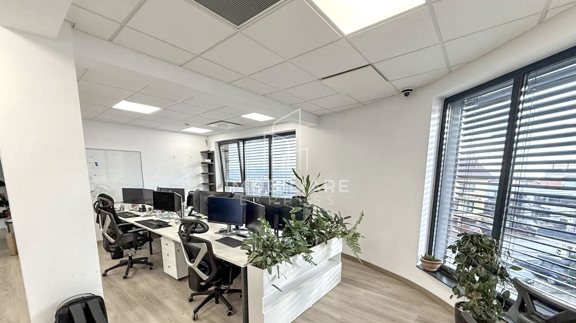 Spatiu birouri ultrafinisat 900mp +18 parcări ,  Europa