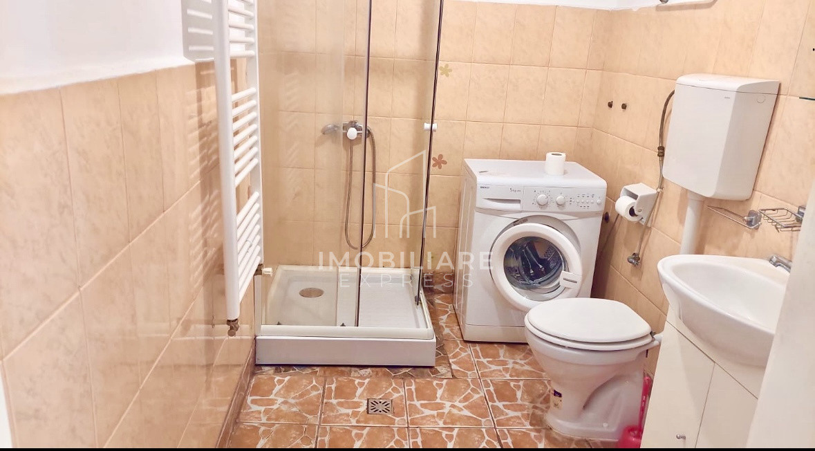Imobil cu 2 apartamente , in inima Clujului - piața  Muzeului 