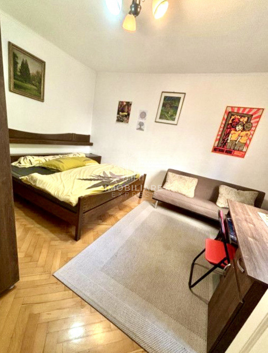 Imobil cu 2 apartamente , in inima Clujului - piața  Muzeului 