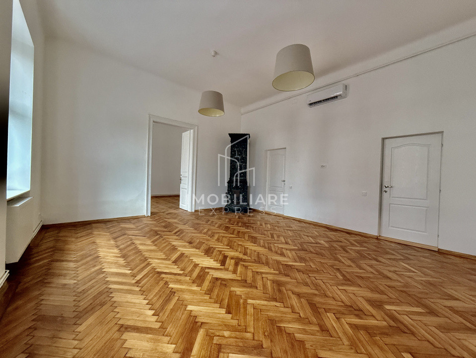 Spațiu Birouri-Cabinete Renovat Recent  Parcul Central 