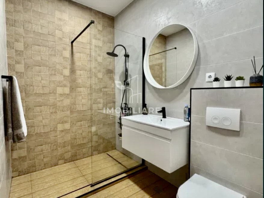 Apartament 2 camere , Bloc 2021,  Parcare Inclusă , 