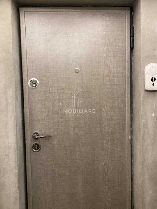 Apartament 2 camere , Centru , Str .Paris 