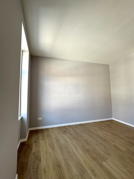 Apartament pentru sedii firme / birouri - Renovat ,  Centru 