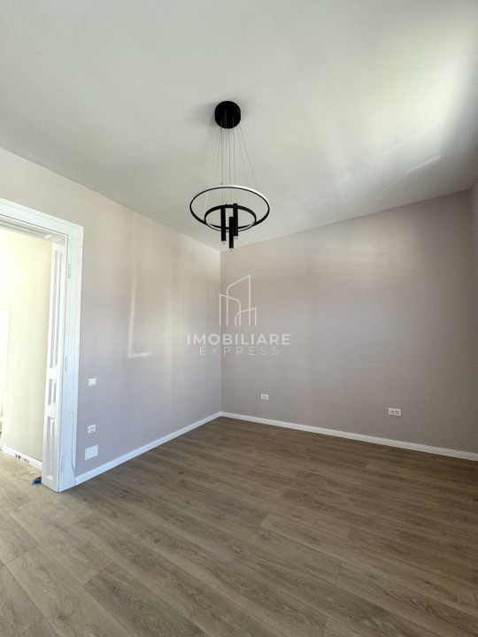 Apartament pentru sedii firme / birouri - Renovat ,  Centru 