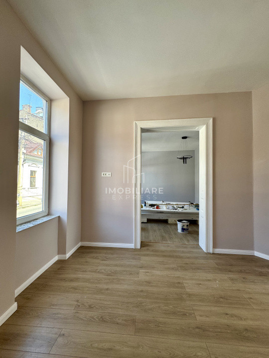 Apartament pentru sedii firme / birouri - Renovat ,  Centru 